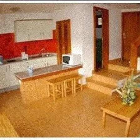 Hotel Arizona *